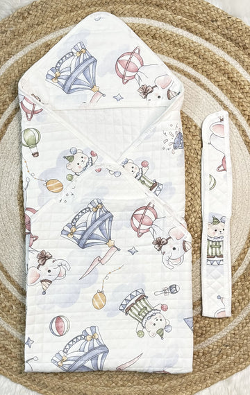 4-Layer Hooded Towel - Vintage Circus Print