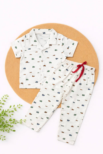 Half Sleeve Kids Night Suit - White car