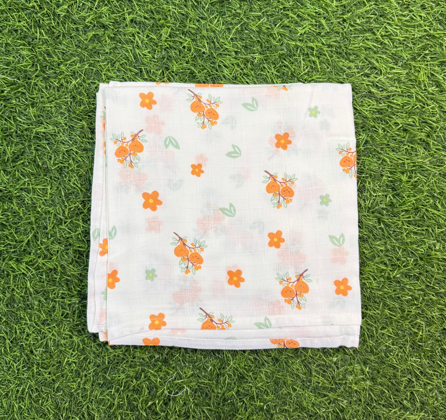 Muslin Swaddle - Heart Fruit