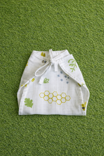 Muslin 6 layer Nappy- Honey Bee
