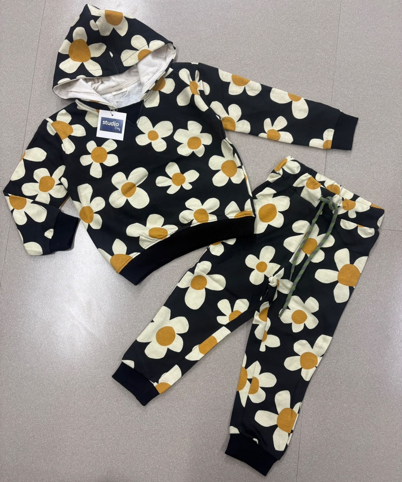 Pre-Winter Hooded Co-Ord Set - Buy 4 @1500₹