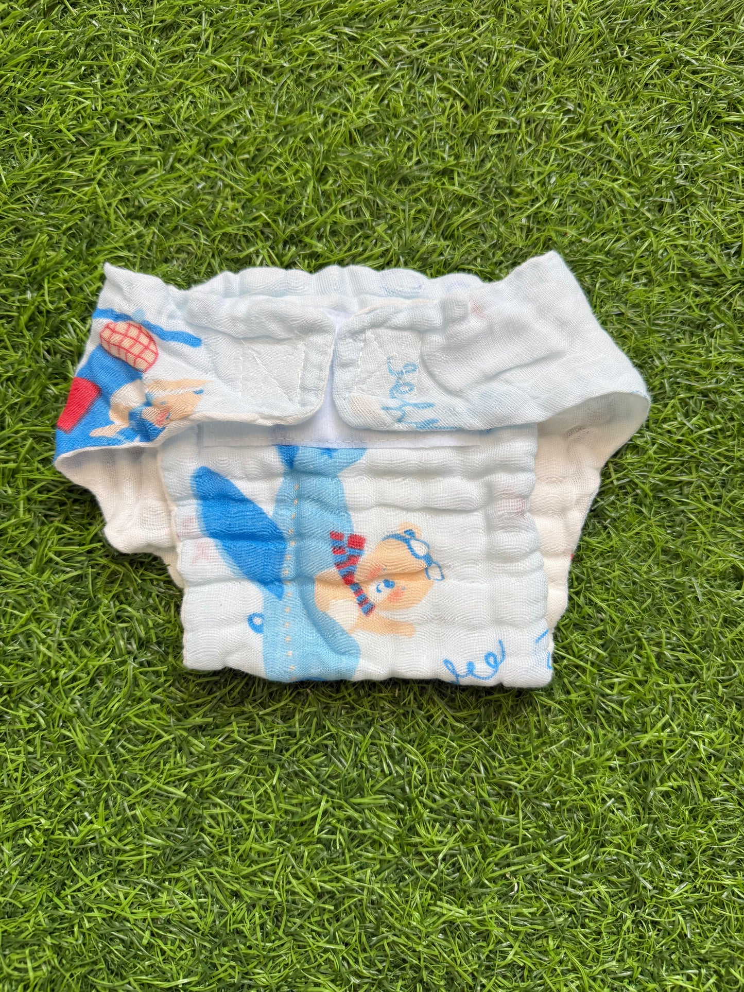 Crinkled Muslin Nappy