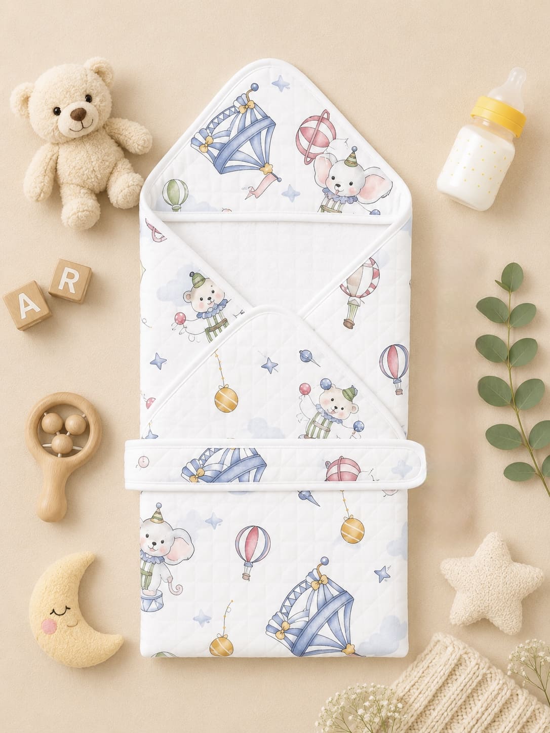 4-Layer Hooded Towel - Vintage Circus Print