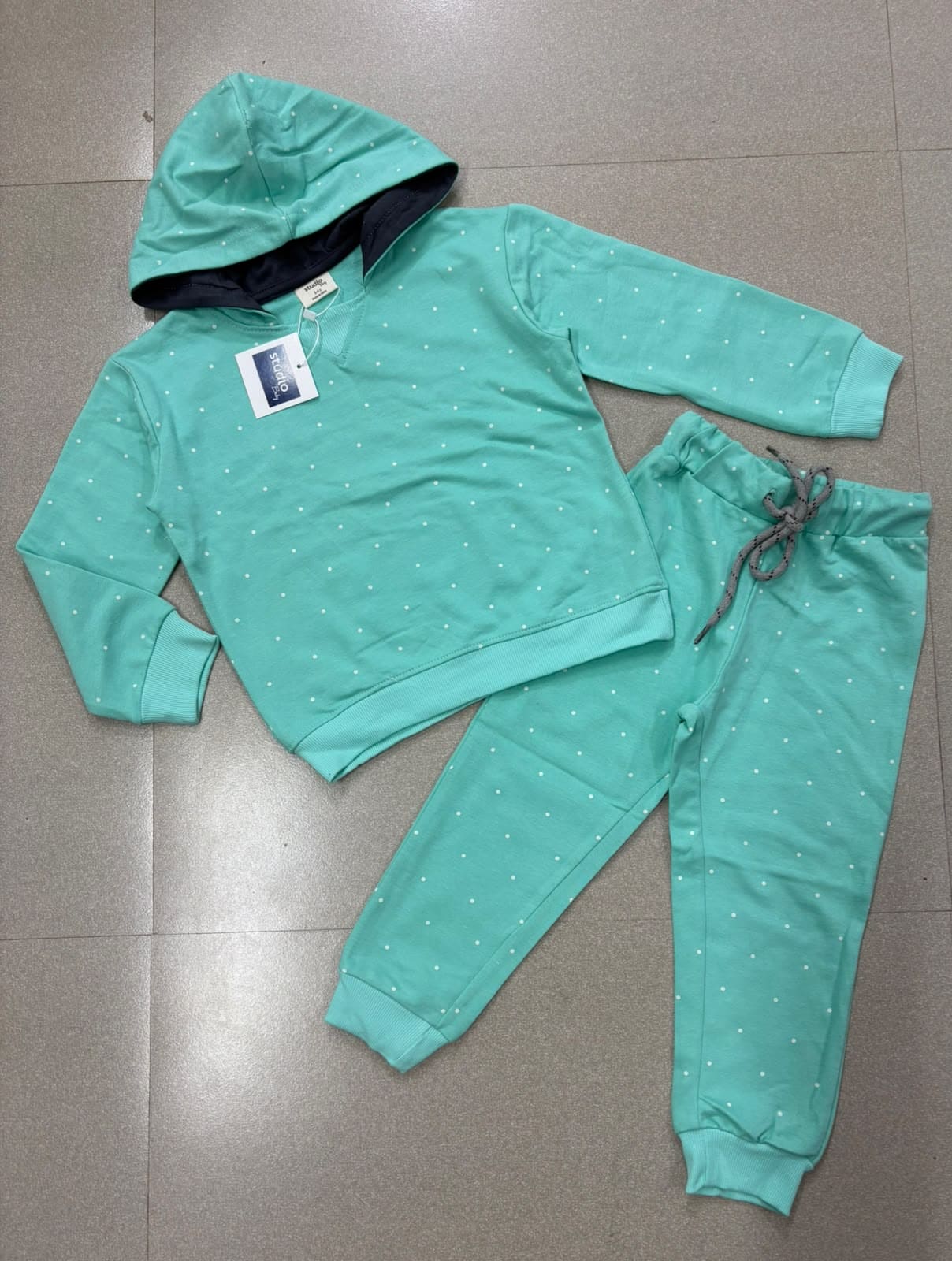 Pre-Winter Hooded Co-Ord Set - Buy 4 @1500₹