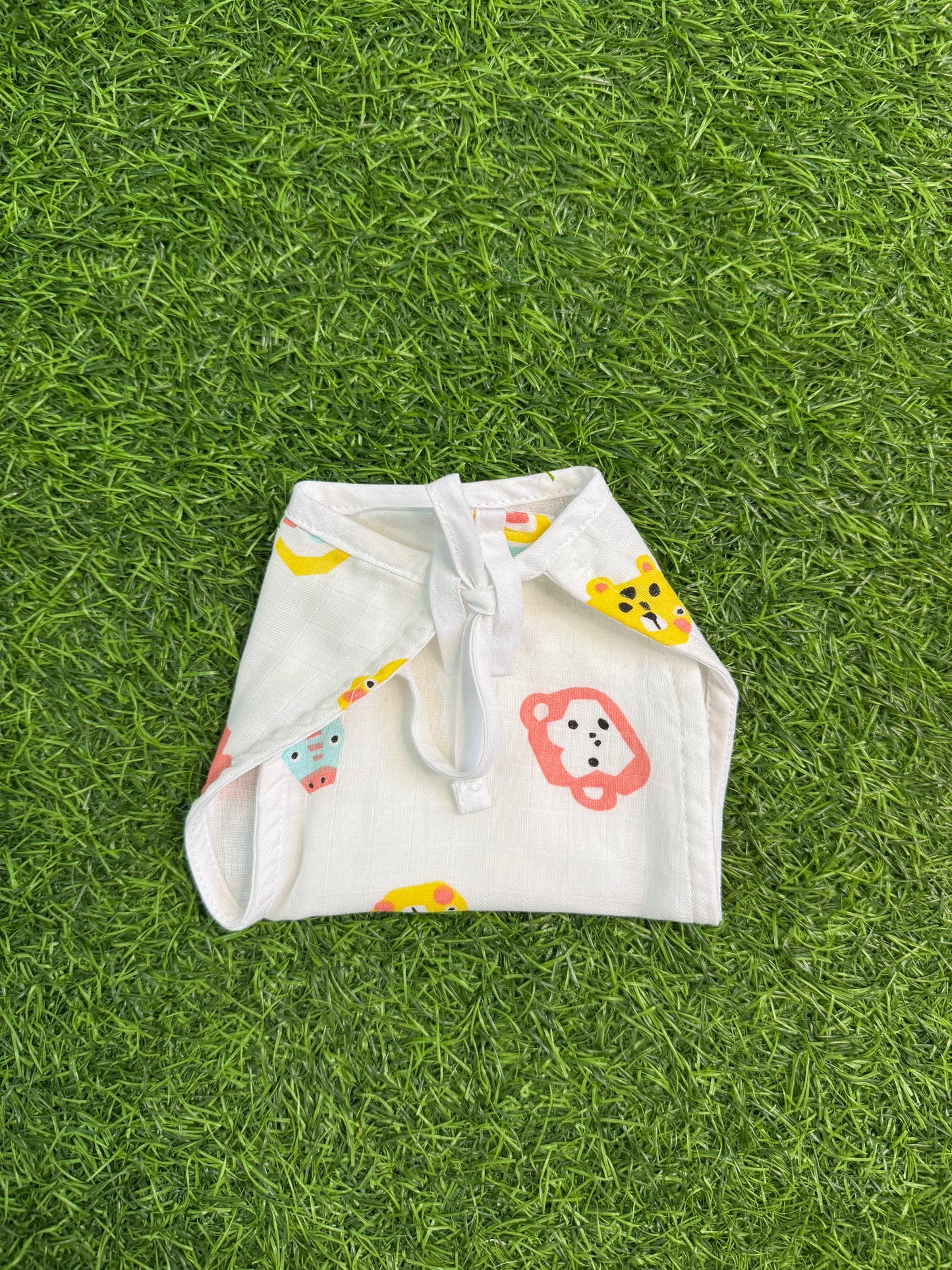 Muslin 6 layer Nappy- Small Lion