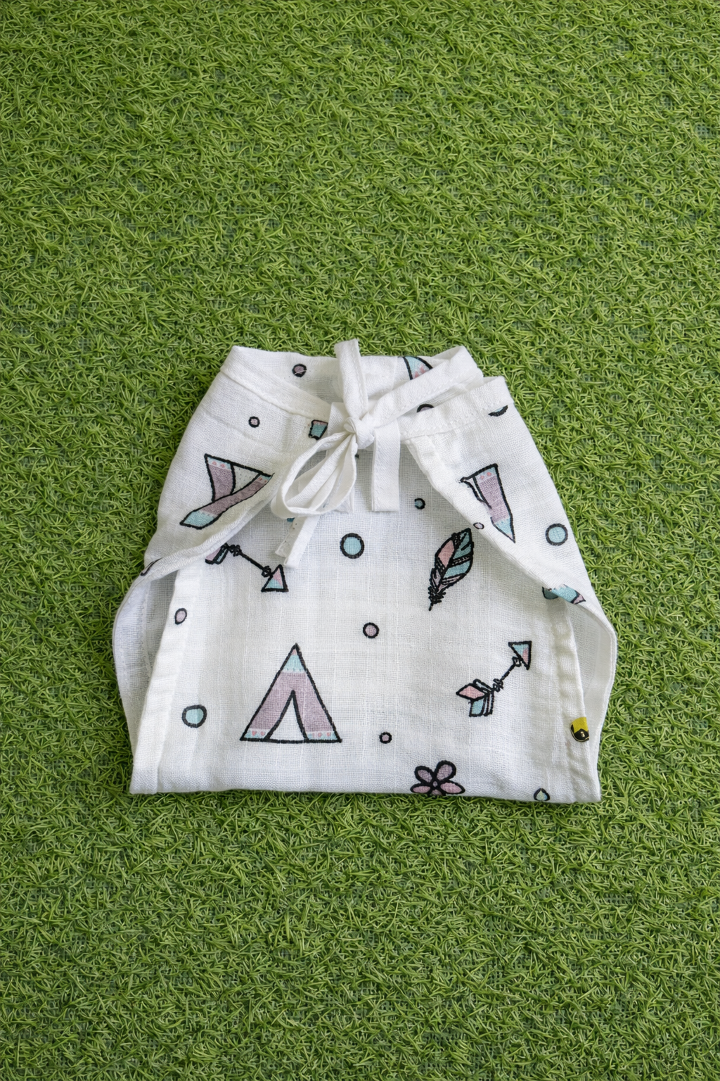 Muslin 6 layer Nappy- Arrow