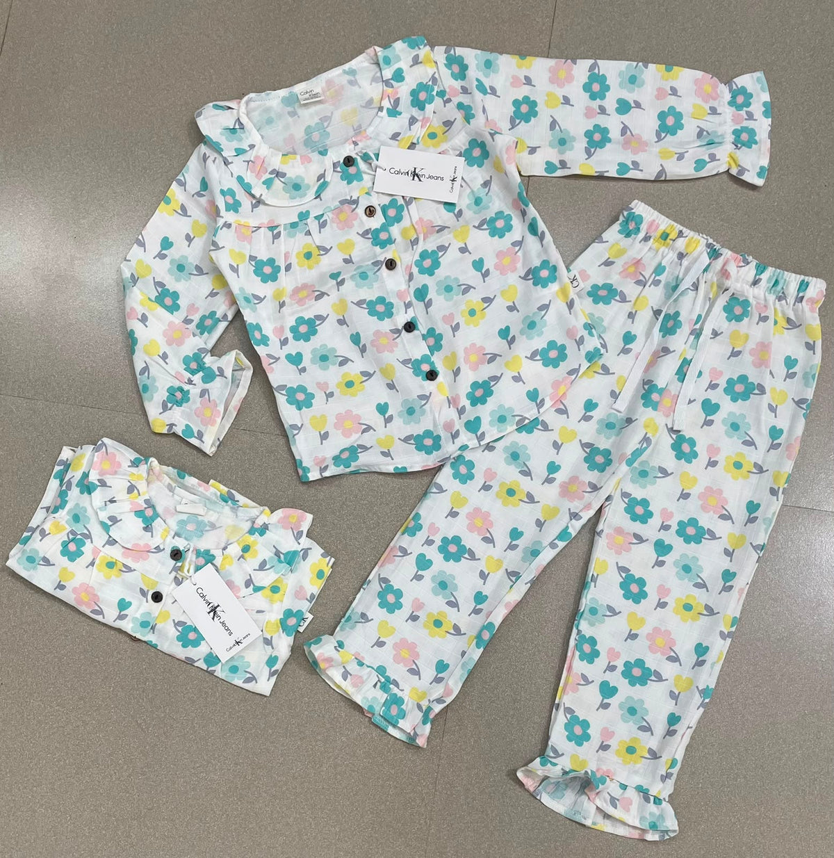Girls Ruffle Neck Muslin Set