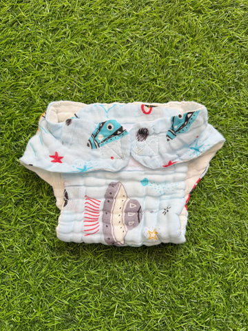 Crinkled Muslin Nappy